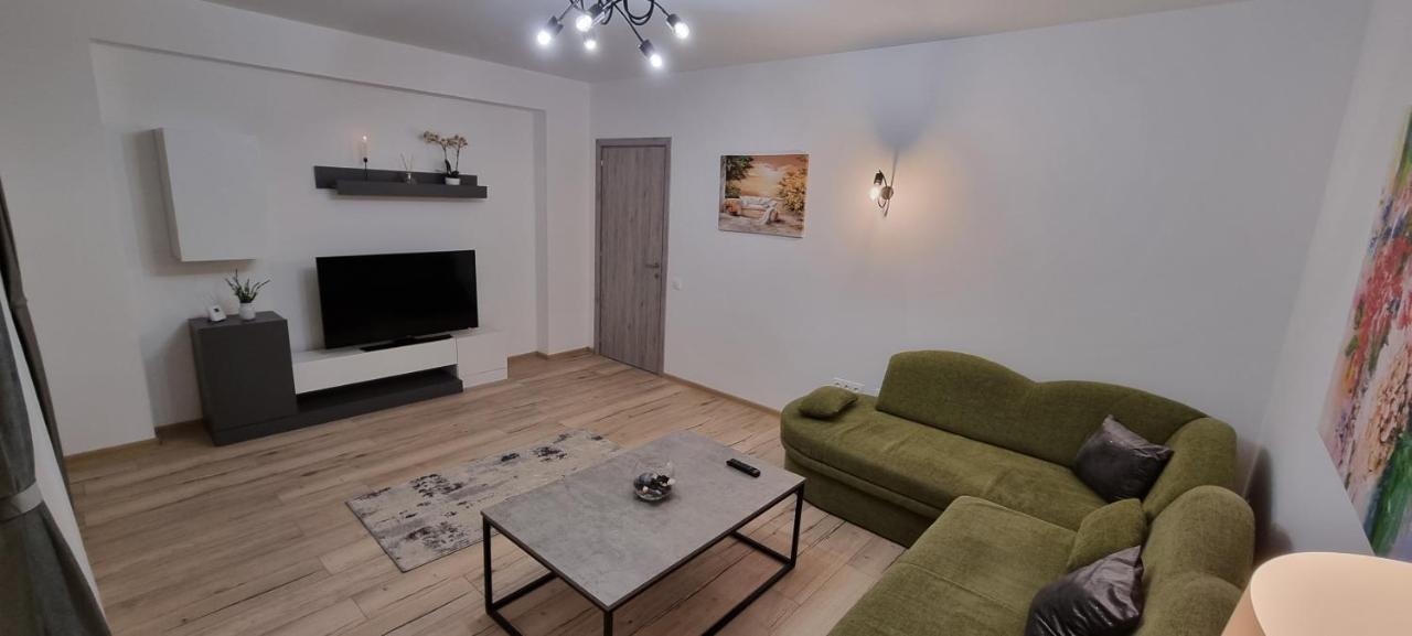 Ap Moden 3 Apartment Брашов Екстериор снимка